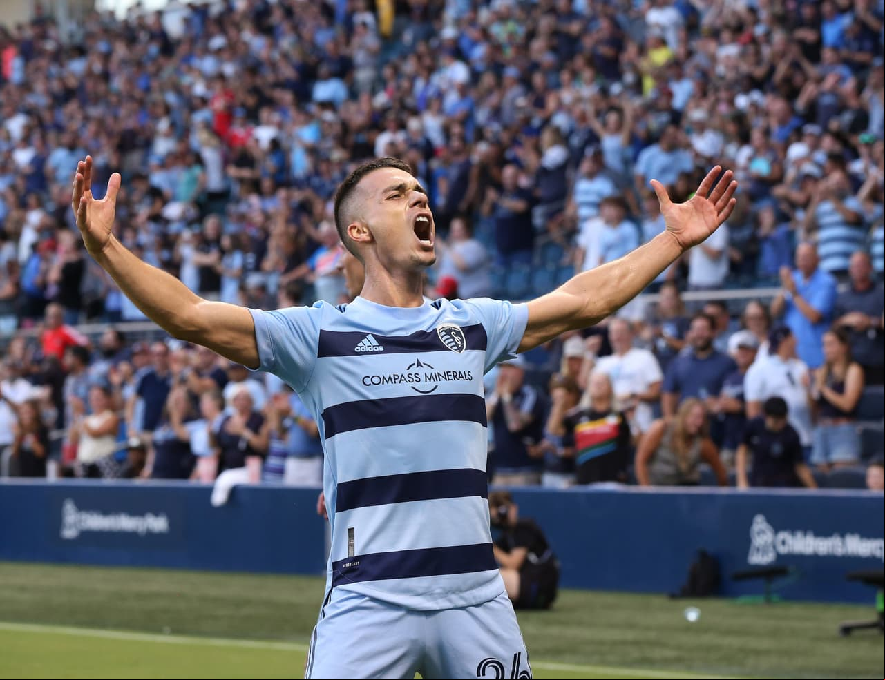 Centrocampista - ERIK THOMMY (Sporting Kansas City)
<br>