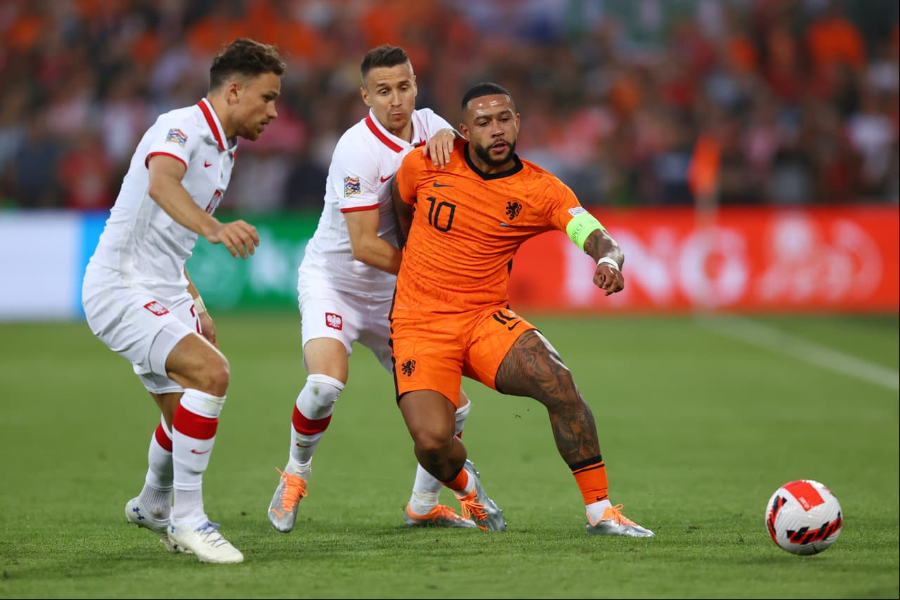 Polonia se puso en ventaja de dos goles gracias a los tantos de Cash y Zieliński, pero los Países Bajos reaccionaron con las anotaciones de Klaassen y Dumfries.