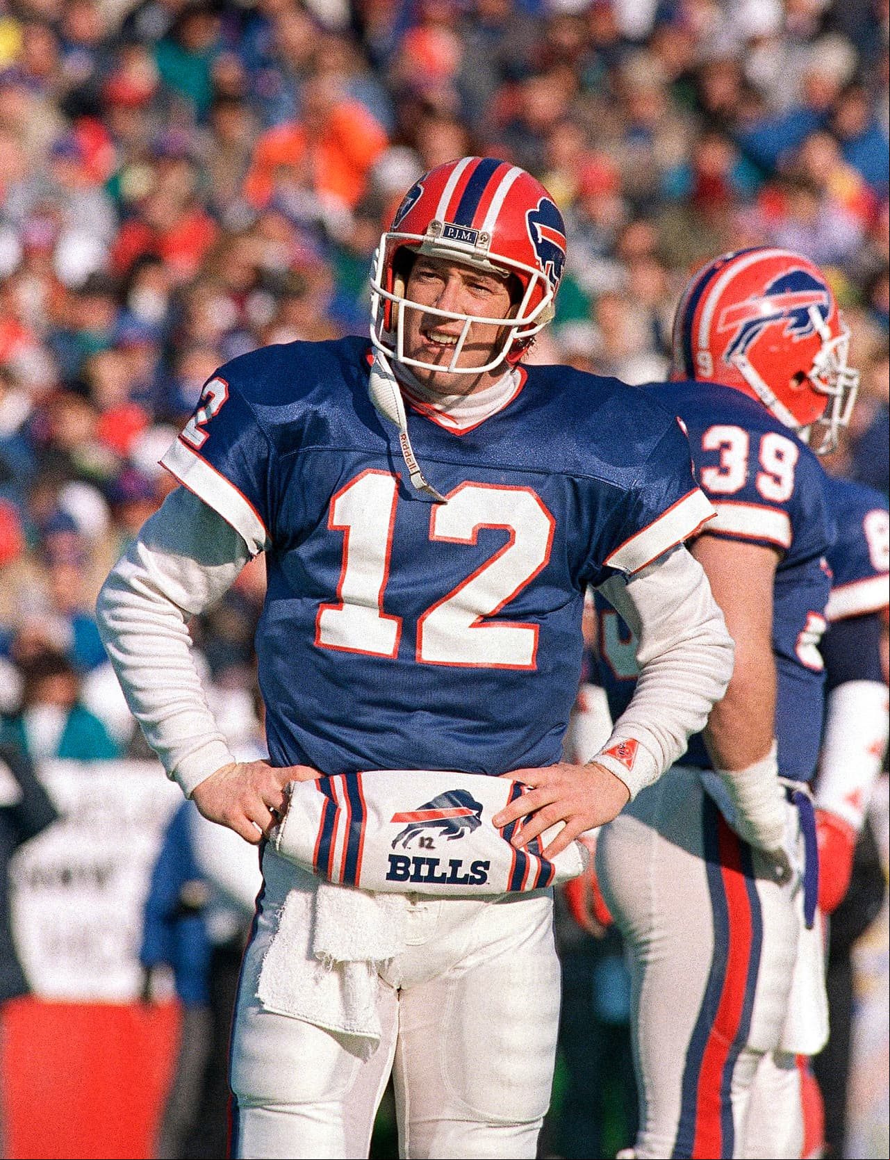 #12 - Buffalo Bills: Jim Kelly fue mariscal de campo en el equipo que después de un tiempo sacó su dorsal de uso.