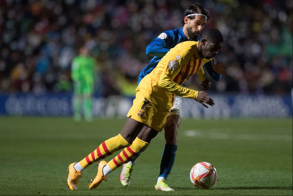 Barcelona remonta y gana partido sobre Linares 2-1 en partido de eliminatoria en la Copa del Rey. Antonio Luis Díaz Sánchez anotaba el primer gol sobre los locales, pero Ousmane Dembélé (63’) y Ferran Jutgla (69’) le dieron el triunfo al equipo de Xavi.