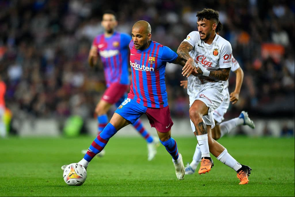 Barcelona venció y enredó al Mallorca del Vasco Aguirre, pues ahora el equipo del entrenador mexicano sigue fuera de puestos de descenso, pero solamente lo separa un punto del Granada.