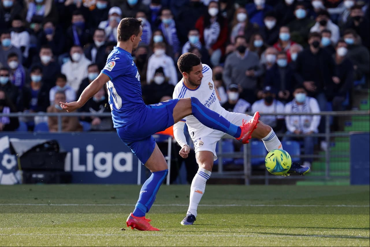 Real Madrid sufre descalabro durante su visita al Getafe con marcador de 1-0. Enes Ünal abrió temprano el marcador y el equipo de Ancelotti no pudo si quiera encontrar el gol del empate durante la fecha 19 en La Liga; J. J. Macías no fue convocado por posible COVID-19.