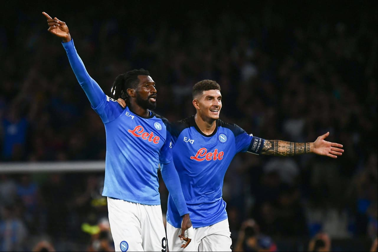 Napoli venció al Liverpool por 4-1 con un doblete de Piotr Zienlinski, así como los tantos de Anguissa y Giovanni Simeone. Hirving Lozano ingresó e la segunda parte, pero no pudo anotar.