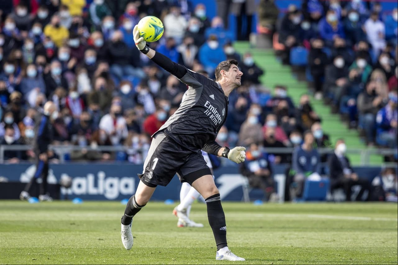 Real Madrid sufre descalabro durante su visita al Getafe con marcador de 1-0. Enes Ünal abrió temprano el marcador y el equipo de Ancelotti no pudo si quiera encontrar el gol del empate durante la fecha 19 en La Liga; J. J. Macías no fue convocado por posible COVID-19.