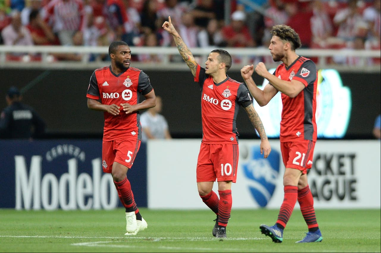 Con la cara al sol: Toronto llevó a Chivas hasta los penaltis pero se quedó sin el boleto al Mundial