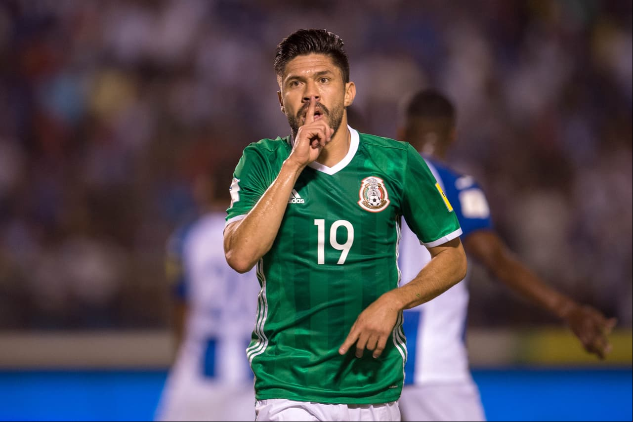 Peralta siempre ha estado disponible para el equipo nacional, aunque no es pieza titular siempre ha respondido con goles y buenas actuaciones.