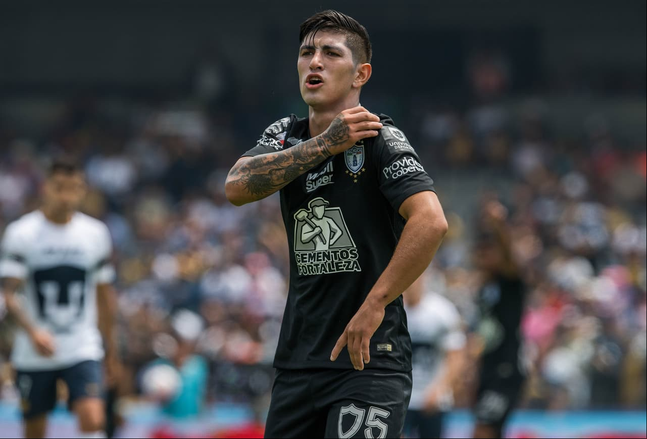 Víctor Guzmán (Pachuca) - Mediocampista