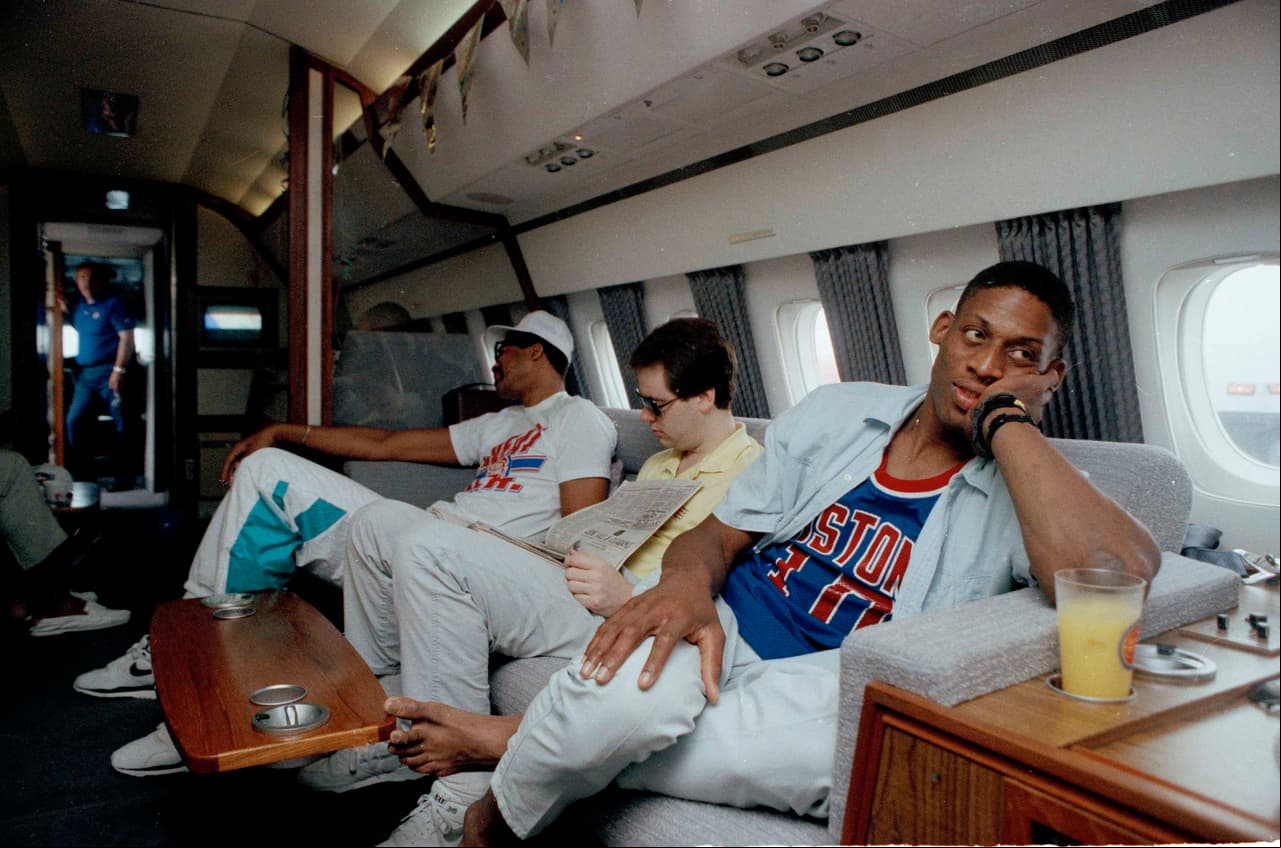 #10 - Detroit Pistons: el excéntrico Dennis Rodman llevó este número antes de unirse a los Chicago Bulls. Los Pistons decidieron no utilizarlo más.