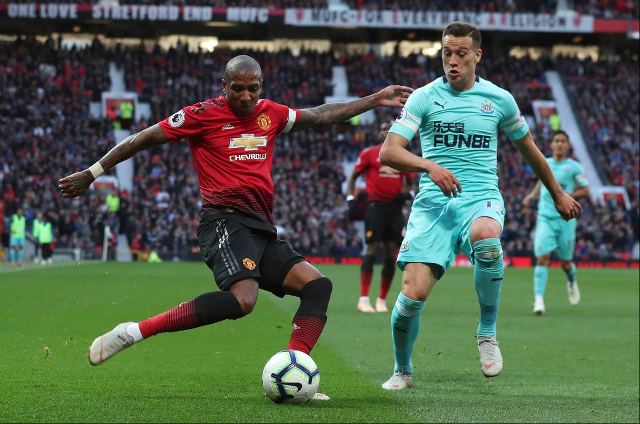 Con el United en campo del Newcastle se acabó el primer tiempo. Eran más ganas que fútbol.