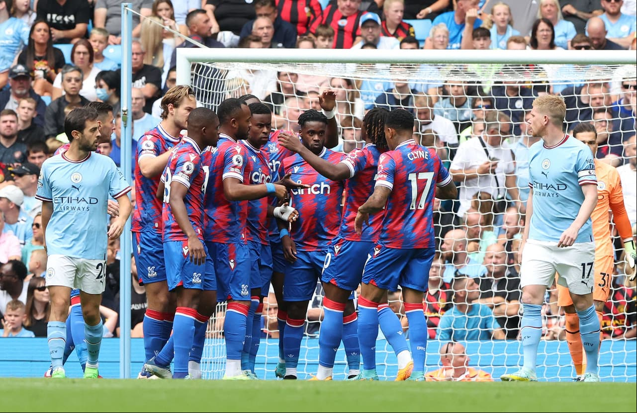 Manchester City remontó un 0-2 para vencer 4-2 al Crystal Palace con un hat-trick de Erling Haaland y gol de Bernardo Silva.