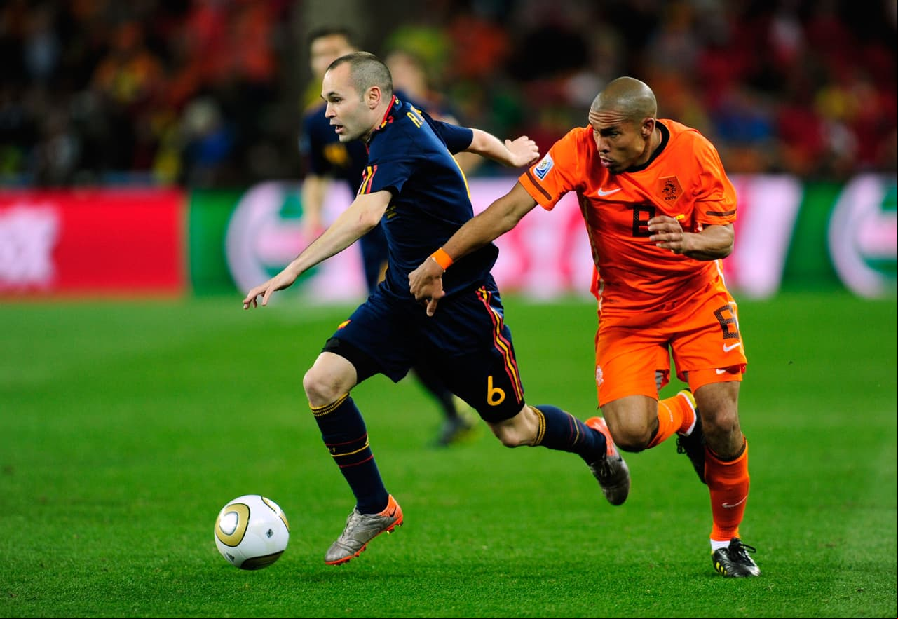 España y Holanda vivieron un duelo que durante los 90 minutos reglamentarios no encontraron a un ganador, lo que obligó el tiempo extra.