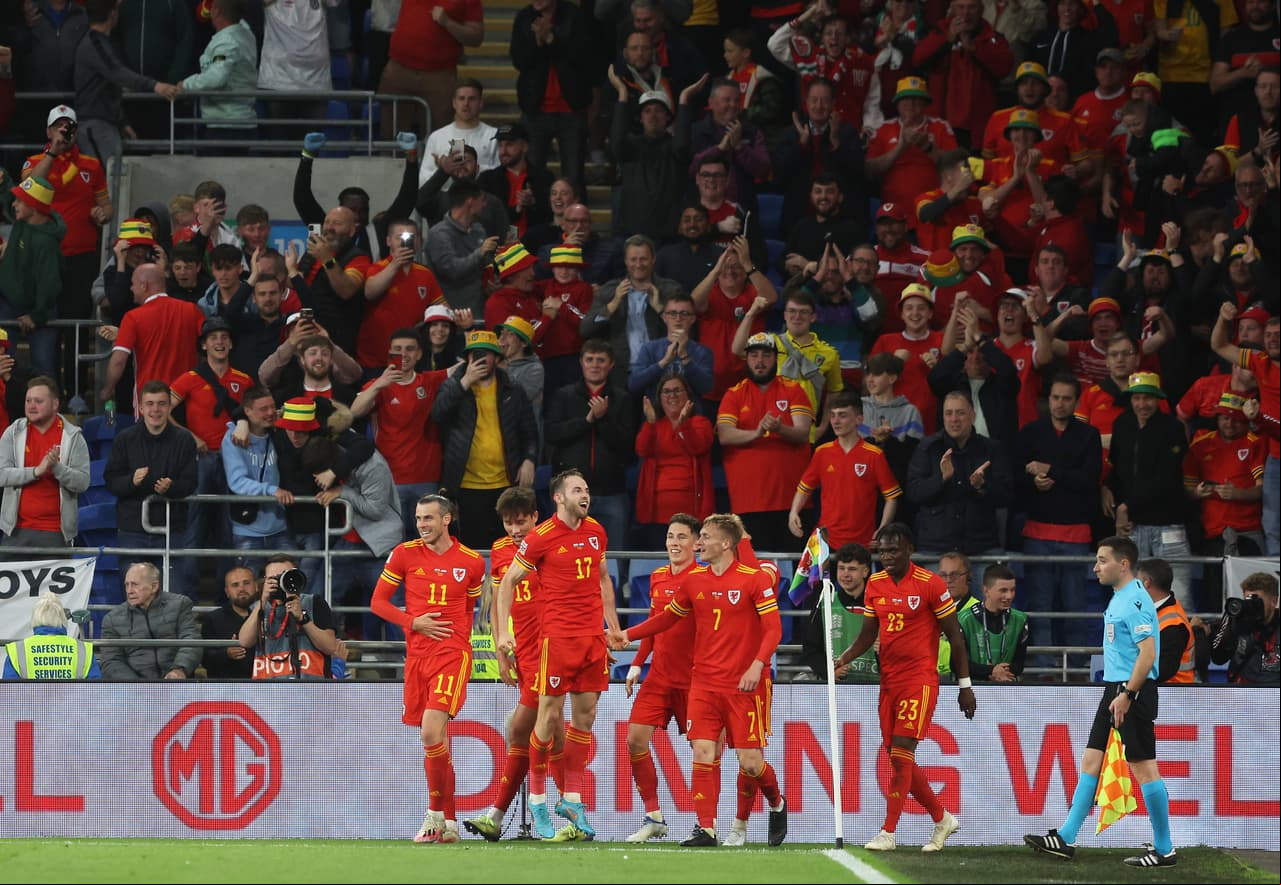 Con gol de Wout Weghorst, Países Bajos derrotó a Gales en la UEFA Nations League en el último minuto como visitante por 1-2; Koopmeiners hizo el 0-1 y Rhys Norrington el 1-1.