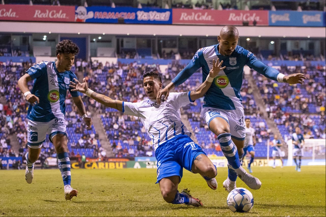 Puebla es más líder que nunca y Rayados de Monterrey sigue sin recuperarse del duro fracaso en el Mundial de Clubes y ahora deambula en el Grita México 2022.