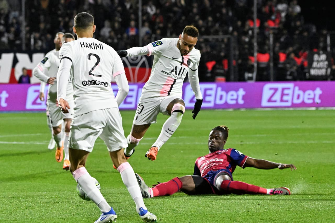 Neymar anotó tres anotaciones y además dio una asistencia de gol.