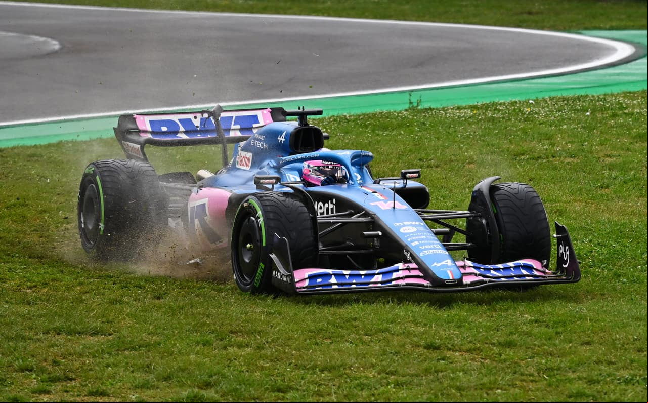 Gran carrera de Red Bull para su primer 1-2 desde el 2016 con Max Verstappen ganador en el GP de Imola y el mexicano Sergio 'Checo' Pérez como segundo lugar en el podio en Italia.