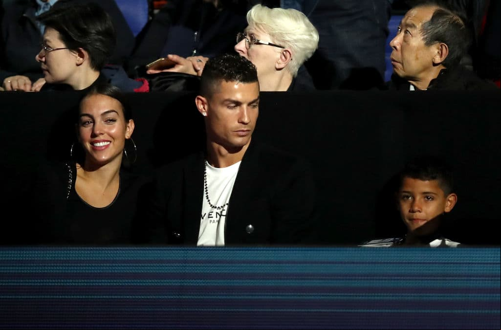 El hecho sin duda generó las risas de Cristiano y su familia y demostró la habilidad del pequeño para reaccionar.