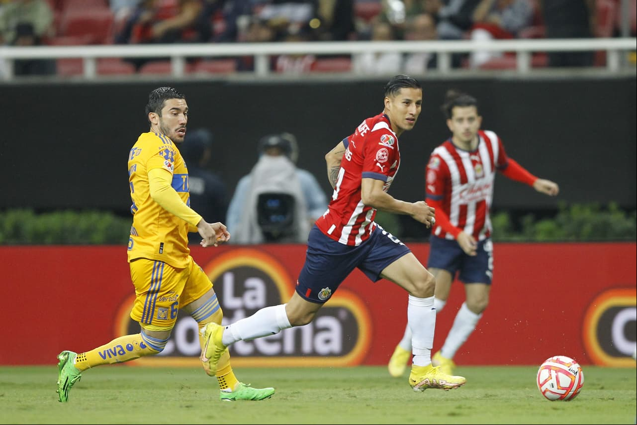 Tigres exhibió a Chivas en partido pendiente de la Jornada 9 del Apertura 2022 para cortar de tajo la racha del Rebaño de siete jornadas sin conocer la derrota en la Liga MX.